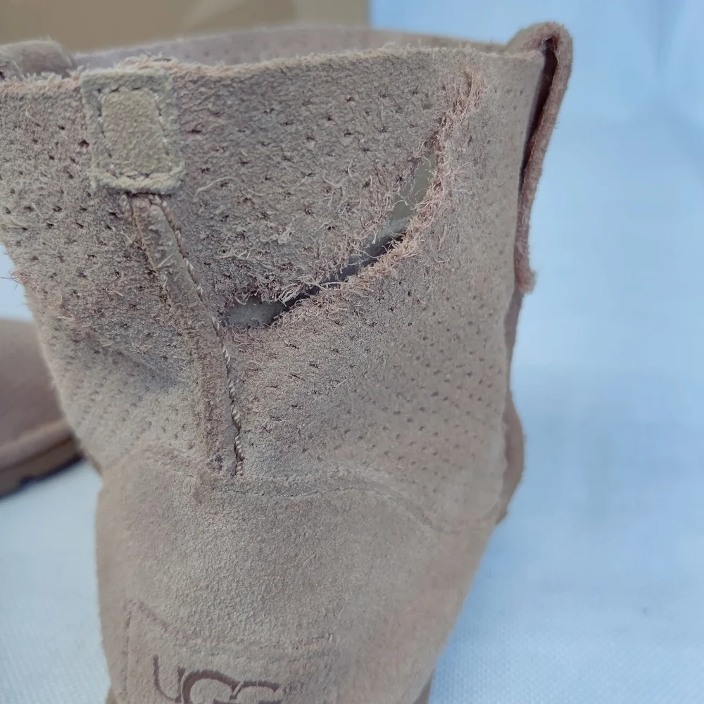 Ugg Classic Unlined Mini Perf Boots Tan Size 6 w/ Flaws